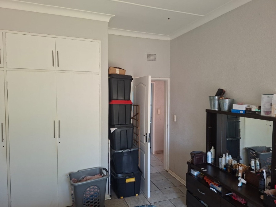 To Let 2 Bedroom Property for Rent in Meiringspark North West